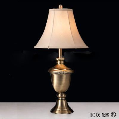 China Traditional hot sale custom bronze antique table lamp beside lamps for hotel for sale