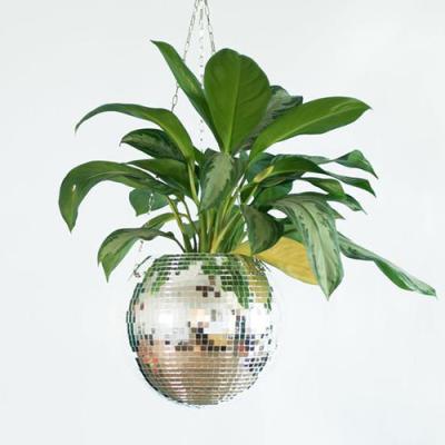 China Hot Sale 4/6/8inches Disco Mirror Ball Planter Eco-friendly Ball Shape Hanging Pots Planters Self Watering Pretty Ball Shape Flower Pot for sale