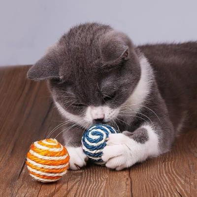 China Viable Wholesale Hot Sale Cat Scratcher Ball Interactive Colors Interactive Pet Cat Toy Ball Pop for sale