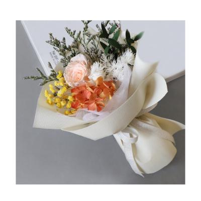 China Festival Gift Plant Supply Mini Real Dried Natural Flower Bouquet Party Decoration for sale