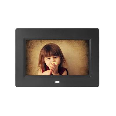 China Clock DPF-7010 China 7 inch picture frame hot digital hd photo download advertising video player for sale