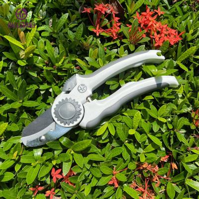 China Anti-Slip Garden Handle Spring Pruner Plant Cutter Useful Garden Plant Cutter For Neat Backyard for sale