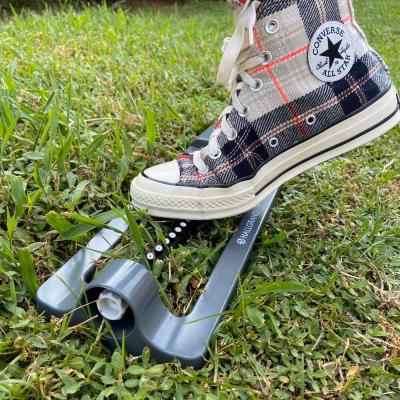 China Flexible construction won't break when stepped on the Garden 16 Hole Oscillating Water Irrigation Sprinkler Portable Suction Irrigation System for sale