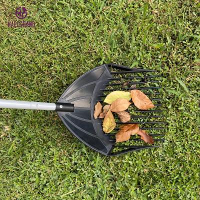 China 3 in 1: Universal Iron Handle Garden Rake Leaf Rake Shovel Strainer Function Durable Lawn Leaf Rake Gather Leaves Grass Rake for sale