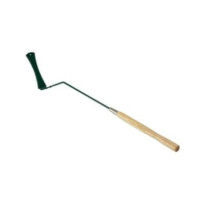 China OEM/ODM Razor Sharp Blade Keep Grass Quiet Practical Efficient Useful Large Rubber Wood Grass Plants Garden Hand Tool Low Whip Leaf Rake for sale