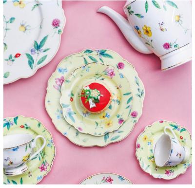 China New Viable Fine Bone China Vintage Tea Set Porcelain Tea Set Cup And Saucer for sale