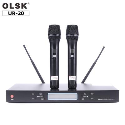 China UR-20 Handheld Professional Wireless Microphone System Stage Performance UHF Microphone True Diversity With Microhpones Karaoke Handheld Microphone for sale