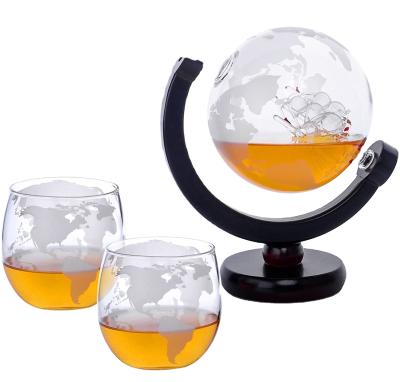 China Modern Hot High Quality Amazon Whiskey 850ml Decanter With 2 Glasses Suitable For Bar Appliances for sale