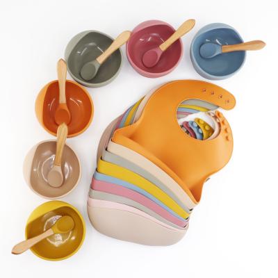 China High Quality Daily Baby Suction Bowl Spoon Customzied Logo Silicone Baby Feeding Set Lifetime Slicone Set With Bibs for sale