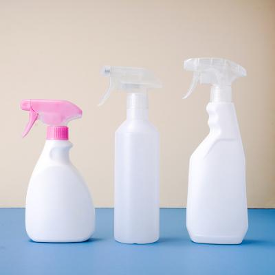 China Plastic Plastic Spray Bottle With Adjustable Spout , All Purpose Empty Spray Bottles for sale