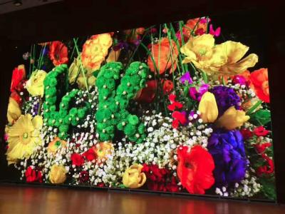 China 1R1G1B P2.4 Small Pixel Pitch Indoor Led Display Screen Commercial Advertising Panel for sale