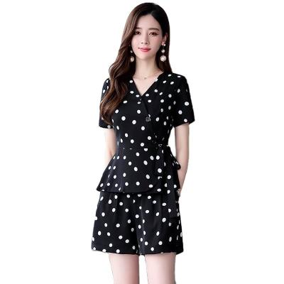 China 2021 Summer V-Neck Polka Dot Slim Suit Two-Piece Chiffon Wide Leg Pants Short Casual Pants for sale