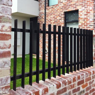 China Easily Assembled Outdoor Aluminum Vertical Picket Fence Metal For House Barrier for sale