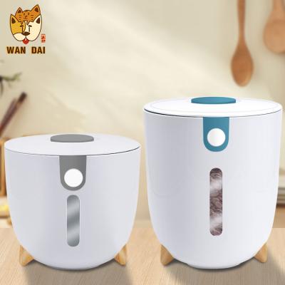 China New Design Viable Openable Storage Bucket Pet Food Tripod Main Pet Food Storage Box for sale