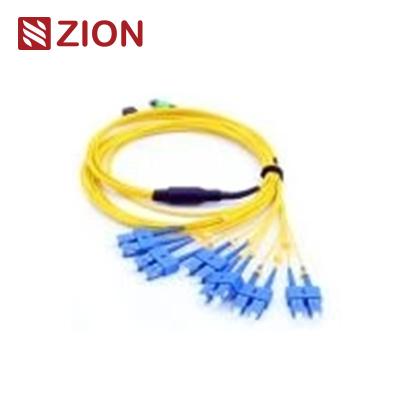 Cina 12 fibre MTP a LC Fibra ottica monomodale MTP-LC 2,0 mm Cavi con cablaggio dritto in vendita