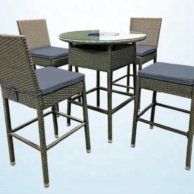 China Leisure Rattan Furniture Sets With Ice Bucket Table Chair Garden Leisure à venda