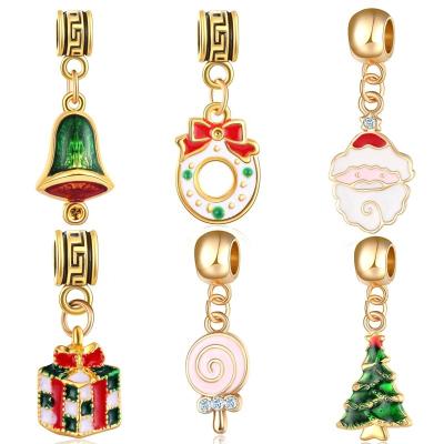 China Christmas Decorative Christmas Tree 6 Charm Cute Cute Style Santa Claus Candy Gift Box Pendant For Necklace for sale