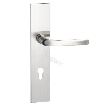 China Strong Ant-Rust Internal Apartment Stainless Steel Door Handle With Lock for sale