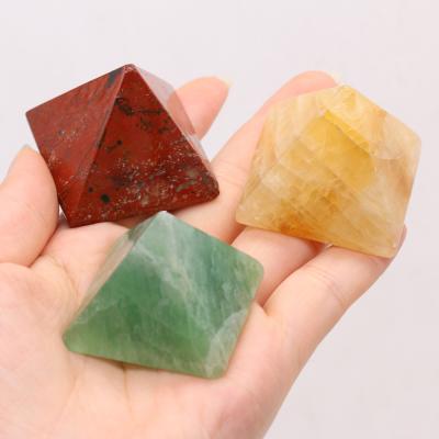 China China factory direct sales bulk geometry carving gemstone pyramid shape natural stone decorations for jewelry making for sale