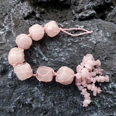 China Natural Hand Crystal Irregular Gem Car Pendant 7 Chakra Natural Rose From China - Woven Pendant Home Decor for sale