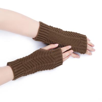 China Breathable Most Popular Winter Gloves Fashion Gloves and Warm Acrylic Mittens Women Knit Gloves for sale