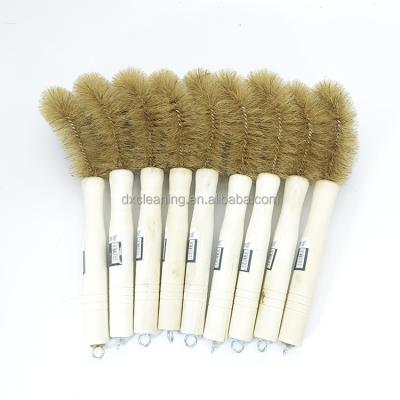 China Viable Kitchen Cleaning Tool Hanging Wooden Handle Bristle Hair Brush Kitchen Pot Hard Dish Pan Cleaner for sale