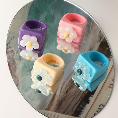 China Custom Wholesale Square Flower Acrylic Resin Colorful Chunky Rings Environmental Friendly for sale