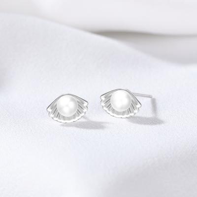 China New Women's Sterling Silver Gold Plated Statement Shell Pearl Stud Earrings For Fashion 925 High Quality for sale