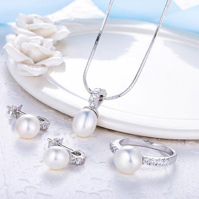 China FASHIONABLE Women Wedding 925 Sterling Silver Bridal Freshwater Pearl Set for sale