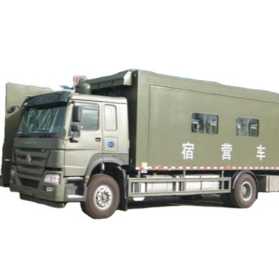 China Sinotruck 4X2 Military Truck RV For 24 Person 24 Crew for sale