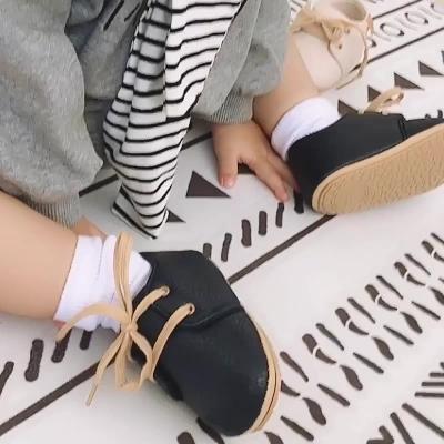 China Leather Non-slip Rubber Sole Printed Pre Walker Baby Shoes Newborn Baby Boys Fashionable Casual Shoes for sale