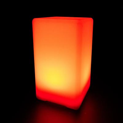 China Modern Special Square Mini LED Light Bar Battery Operated Lamp For Restaurant for sale