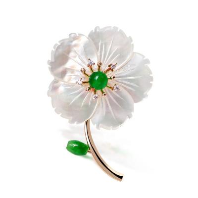 China New Zircon Inlay Micro Gold Plating 24K Real Luxury High End Copper Gold Plating Natural Shell Green Chalcedony Flower Brooch Pin for sale