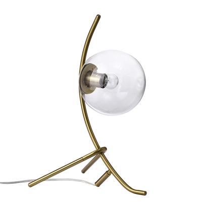 China Best Modern Type Bedside Table Lamp Modern Design Brass Table Desk Reading Lamp for sale