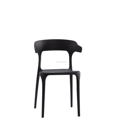 China Cheap factory price hot sale black stacking pp dining chair with arms for sale