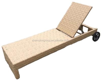 China Modern Plastic Wicker Sun Bed for sale