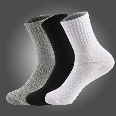 China Gray Color Summer Autumn Low Cut/Ankle White Black Solid QUICK DRY/Mid Calf Cotton Socks For Usual Sports Wear Men's Casual Crew Socks for sale