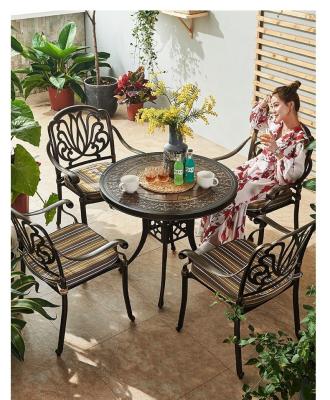 China Balcón comedor redondo de aluminio fundido Patio mesa y sillas Bistro Set en venta