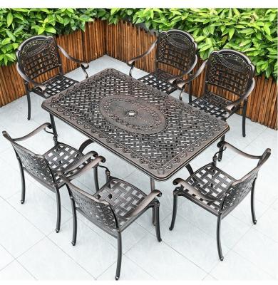 China Cast Aluminum Outdoor Dining Set Table And Chairs Corrosion Resistant for sale