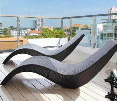 China Eco Friendly Beach Swimming Pool PE Rattan S Shaped Lying Bed Lounge Leisure Chair Table for sale