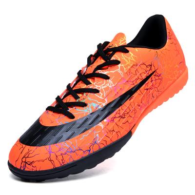 China TPR factory supply new style soccer shoes football boots wholesale indoor futsal soccer shoes for sale