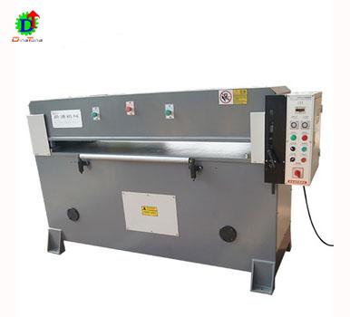 China Size Precision Factory Price Hydraulic Textile / Cloth / Cloth / Cutting Machine for sale