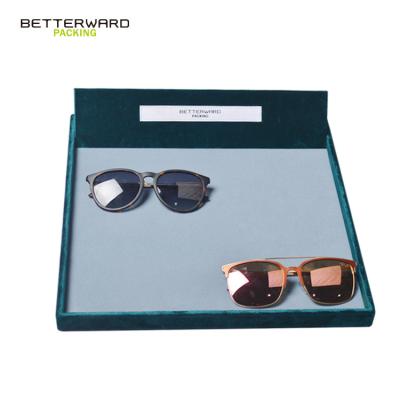 China exhibition & Luxury High Quality Display Glass Sunglasses Pop Up Display Glass Tray Glasses Display Box for sale