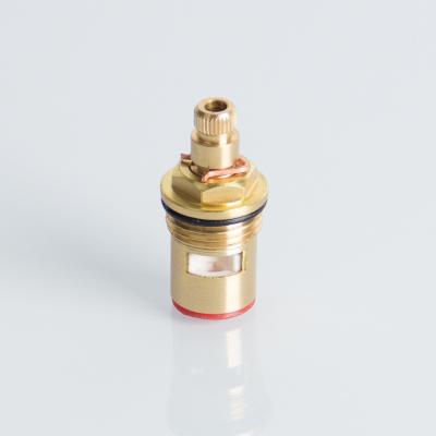 China Water Level Adjustment Different Size Angle Brass Valve Core With Brass Hardware for sale