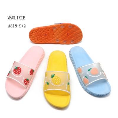 China Fashion Trend Flat Wuchuan Women Fashion Sandals Lady Rubbers Cheap Indian Slippers Slide Wholesale for sale