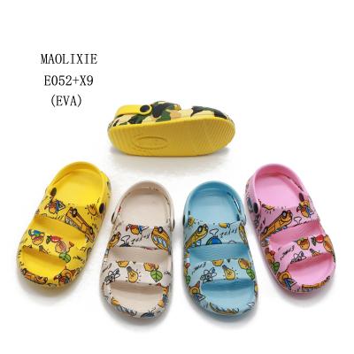 China New Design Waterproof Stretching EVA Lightweight Children's Baby Shoes Slippers Fashion Slide Slippers Sandals for sale