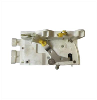 China Plastic For IVECO Stralis Eurocargo EUROTECH Eurostar Truck Door Lock 98416424 With Quantity Guarantee for sale