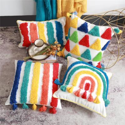 China New best W5934 rainbow plaid boho cushion punch needle anti-static hand crafted pillow cover with tassels for sale