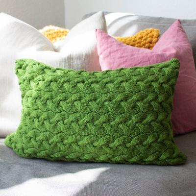 China Folded knit outdoor lattice cable cushion cojines decorativos cushion pillows for sleeping pillow cover for sale