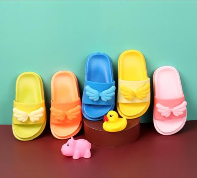 China Insulative Summer Wholesale Children's Angel Wings Slippers Girl Cartoon Candy Color Slipper for sale